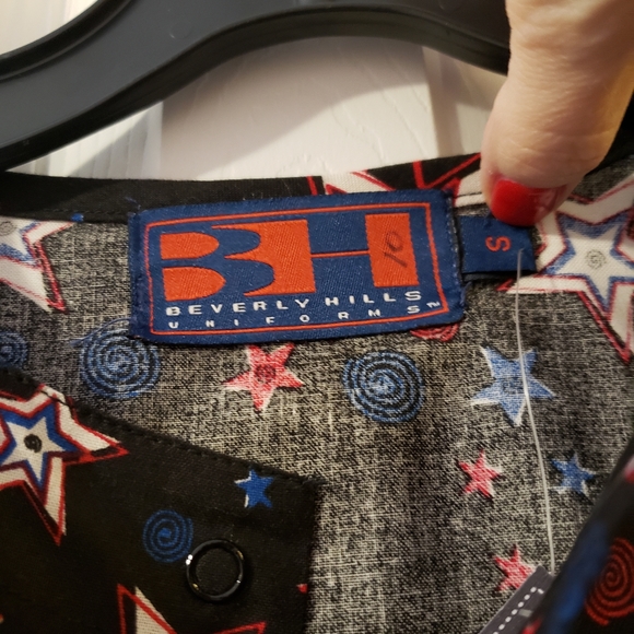 Ladies scrub jacket size small NWT - Picture 2 of 4